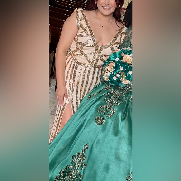 Dresses & Skirts - Gold beaded dress